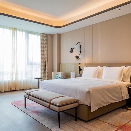 Отель Crowne Plaza Lanzhou New Area By Ihg Экстерьер фото