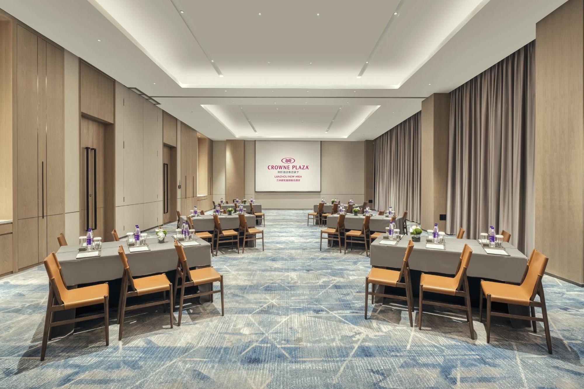 Отель Crowne Plaza Lanzhou New Area By Ihg Экстерьер фото